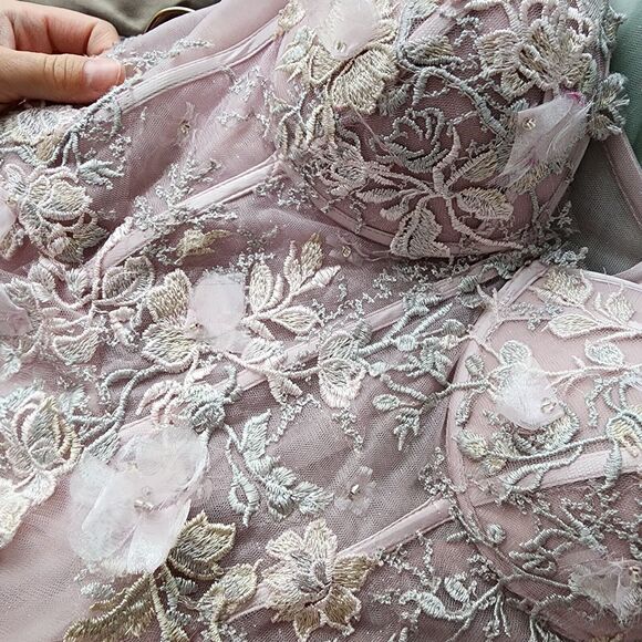 Gianni Bini Formal Gown Princess TULLE CORSET PROM DRESS FLORAL EMBROIDERY NWT M - Picture 6 of 15